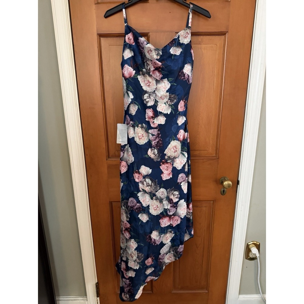Women's Chi Chi London Elysha Navy Maxi Dress Pink & Cream Florals Size 4 NWT